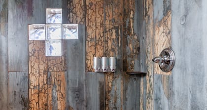 Casita Del Sol Charming Private Studio Studio Bedroom Cabin by RedAwning