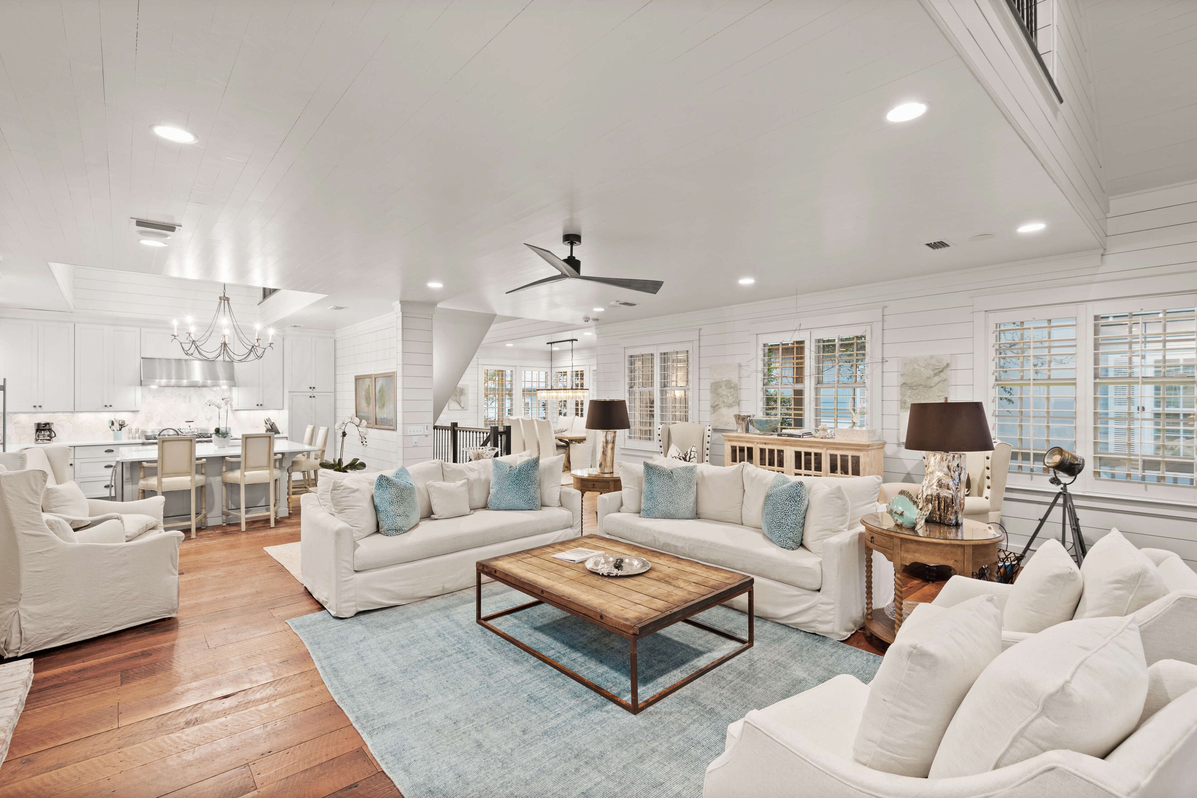 Renovated for 2024 w Bikes and 1 min to Beach Club