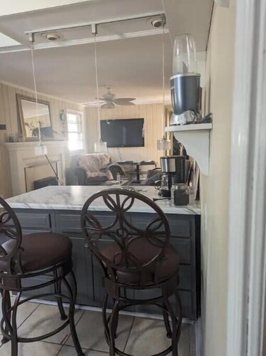 Cozy 3 bed 2 bath , pet friendly home