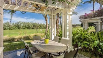 Villa, 3 Bedrooms | Outdoor dining