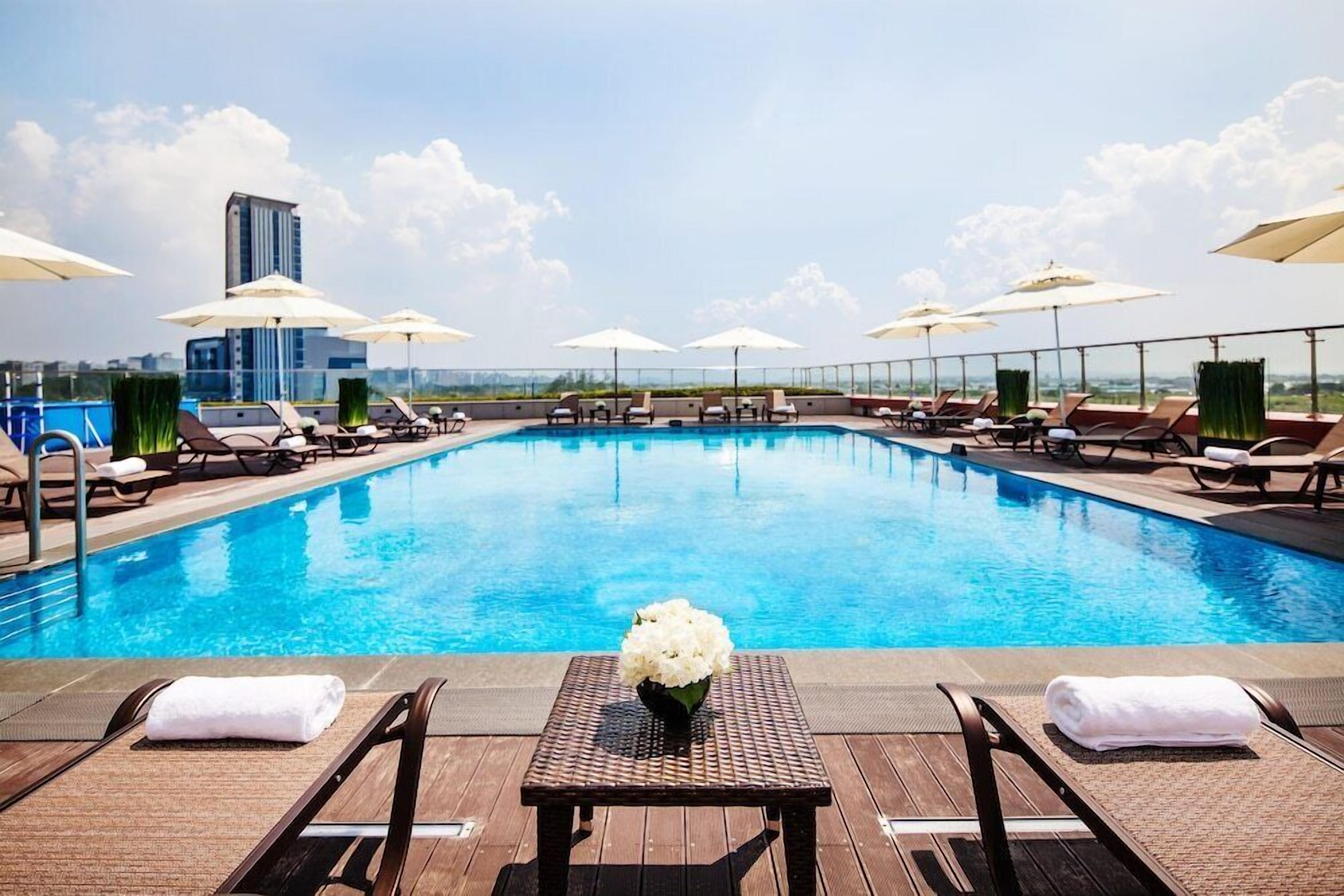 Indoor pool, outdoor pool
