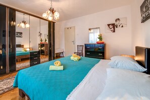 Desk, free WiFi, bed sheets - Fiorela (Rovinj)
