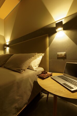 Chambre Confort (CAMERA 2 GR) | Système d’insonorisation, accès au Wi-Fi (inclus), literie fournie