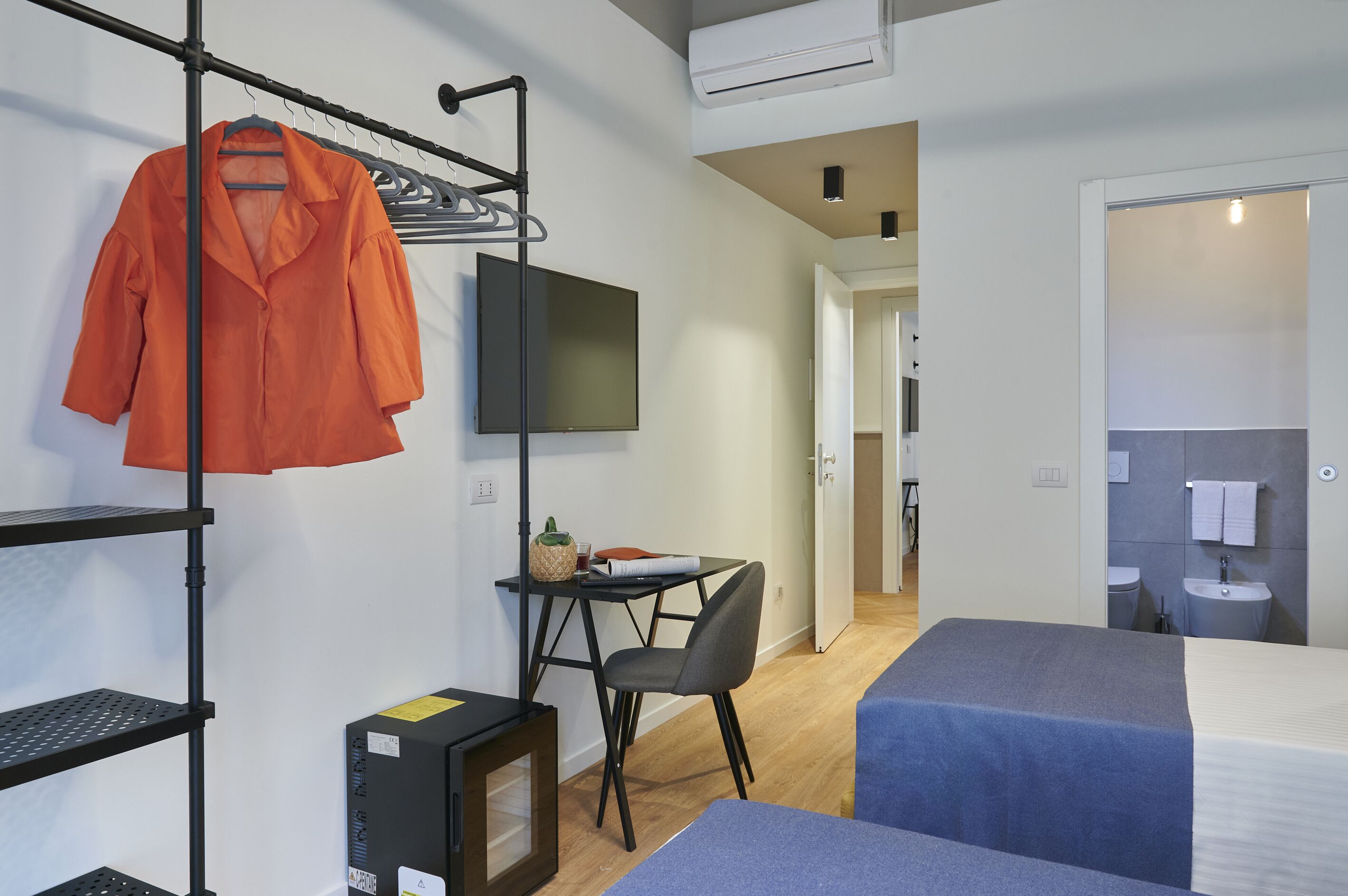 Photo - White Ribbon