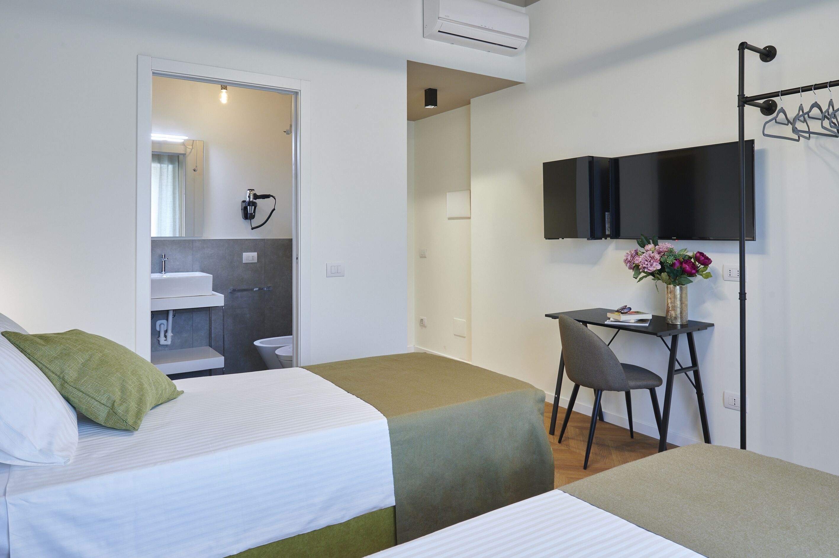 Photo - White Ribbon