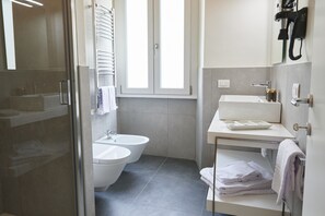 Bathroom - White Ribbon (Milan)