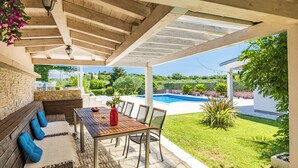 Unclassified image, 5 of 49, button - Villa Tanga near Rovinj with Pool (Rovinj)