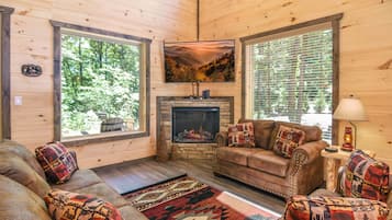 Smart-TV, Kamin, Videospiele