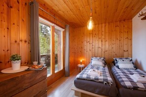 Chalet (3 Bedrooms)