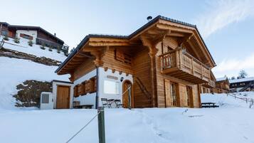 Chalet (4 Bedrooms) | Denah