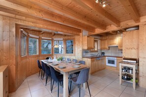 Chalet (4 Bedrooms) | Floor plan