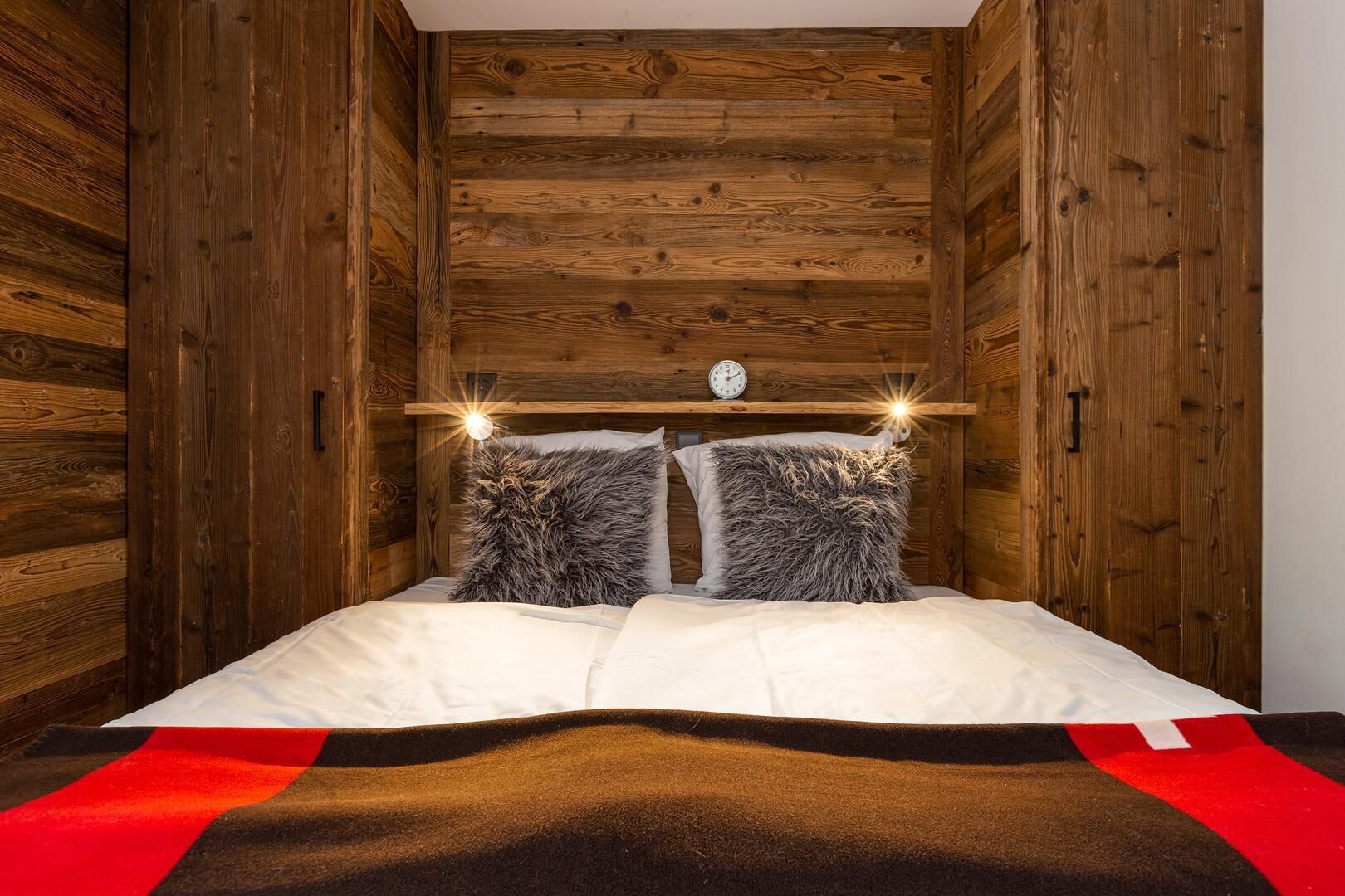 Familjelägenhet (2 Bedrooms) | 2 sovrum, sängtillbehör av högsta kvalitet och individuell inredning