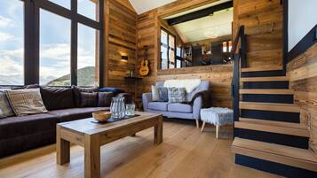 Chalet (4 Bedrooms) | Denah