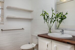 Villa, 3 Bedrooms | Bathroom | Combined shower/tub, towels, soap, toilet paper - Sea Forever (Cape Town)