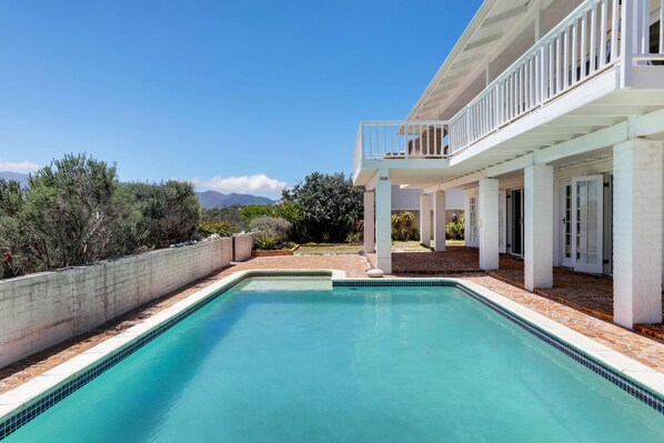Outdoor pool - Sea Forever (Cape Town)