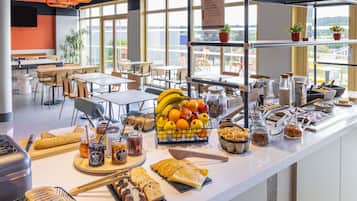 Daily buffet breakfast for a fee