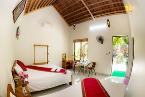 Family Room, Garden View | Balcony - Tam Coc Lotus Flower Homestay (Hoa Lu)