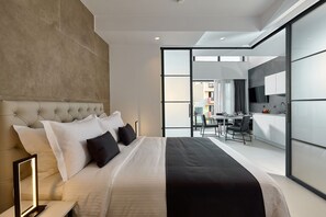 舒適樓中樓客房 | 高級寢具、客房內保險箱、獨特裝潢、遮光布/窗簾