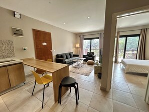 Family Apartment, 2 Bedrooms, Balcony, City View (E10-1st Floor) | Individually decorated, individually furnished, iron/ironing board - Forest View Apartments (Serrekunda)