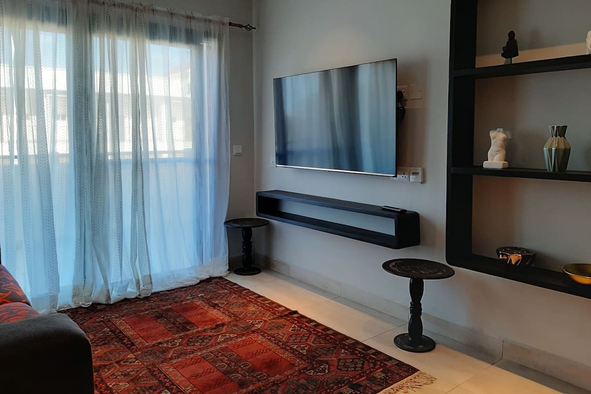 Departamento Confort, para no fumadores, balcón (C11) | 1 habitación, decoración personalizada y muebles diferentes
