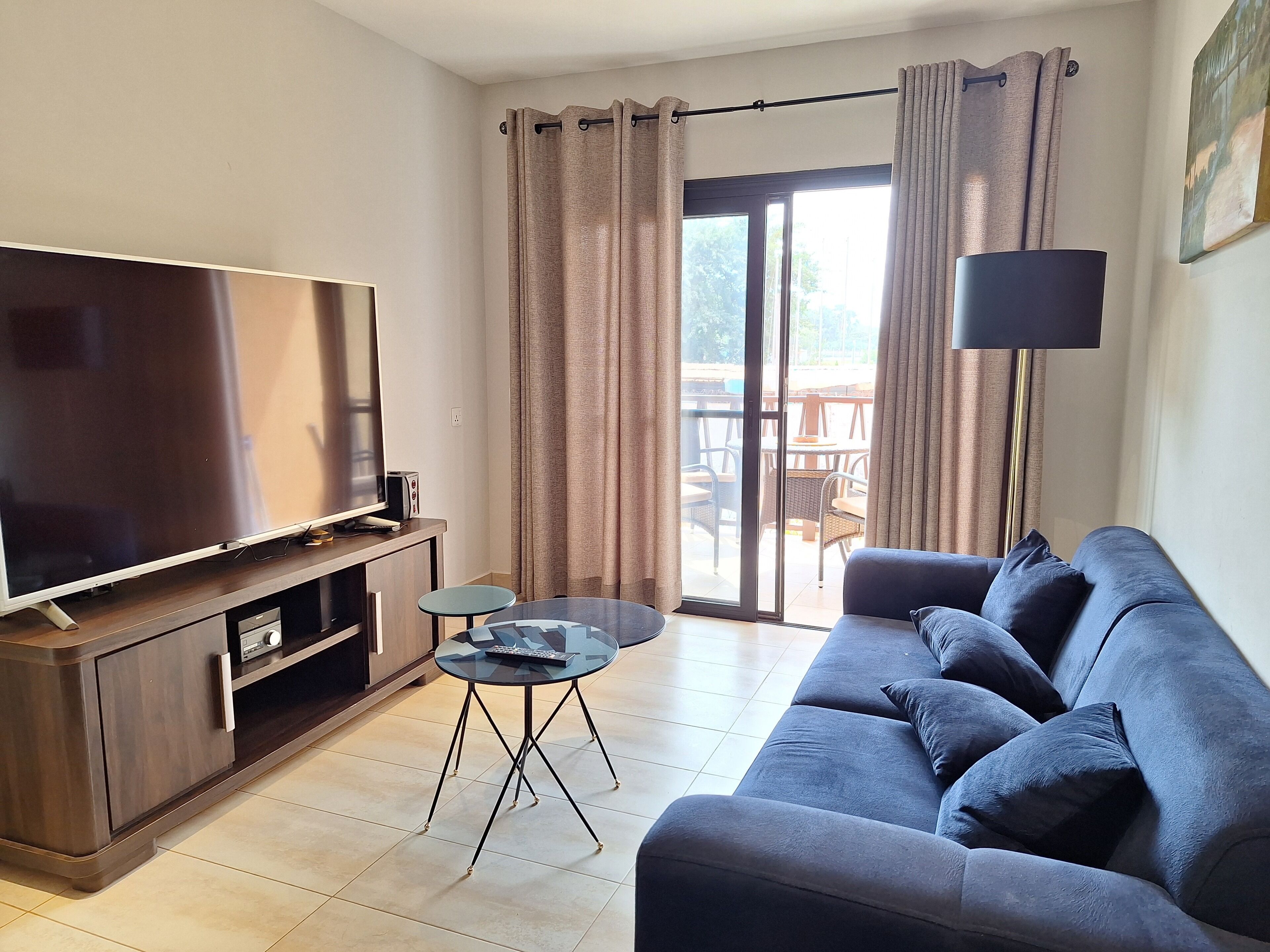 Comfort Apartment, Balcony, Park View (E9-1st Floor) | Living area | Smart TV