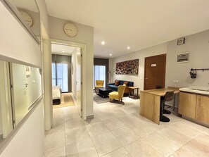 1 bedroom, individually decorated, individually furnished