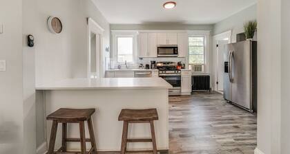 4BR/2BA Duplex Apt in Downtown Montclair w/Parking
