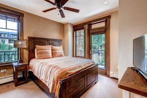 4 dormitorios, tabla de planchar con plancha, Internet y ropa de cama