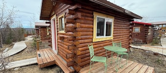 Earthsong Lodge - STAND