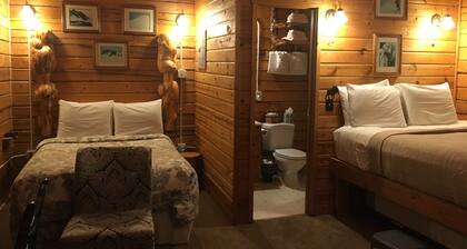 Earthsong Lodge - FAMLY