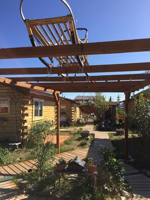 Terrace/patio - Earthsong Lodge - Queen Suite (Healy)