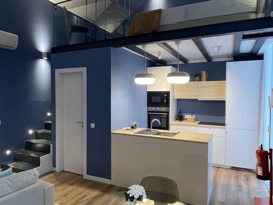 Vila luxo, 1 cama de casal | Cozinha privada | Geladeira, micro-ondas, máquina de café expresso, chaleira elétrica