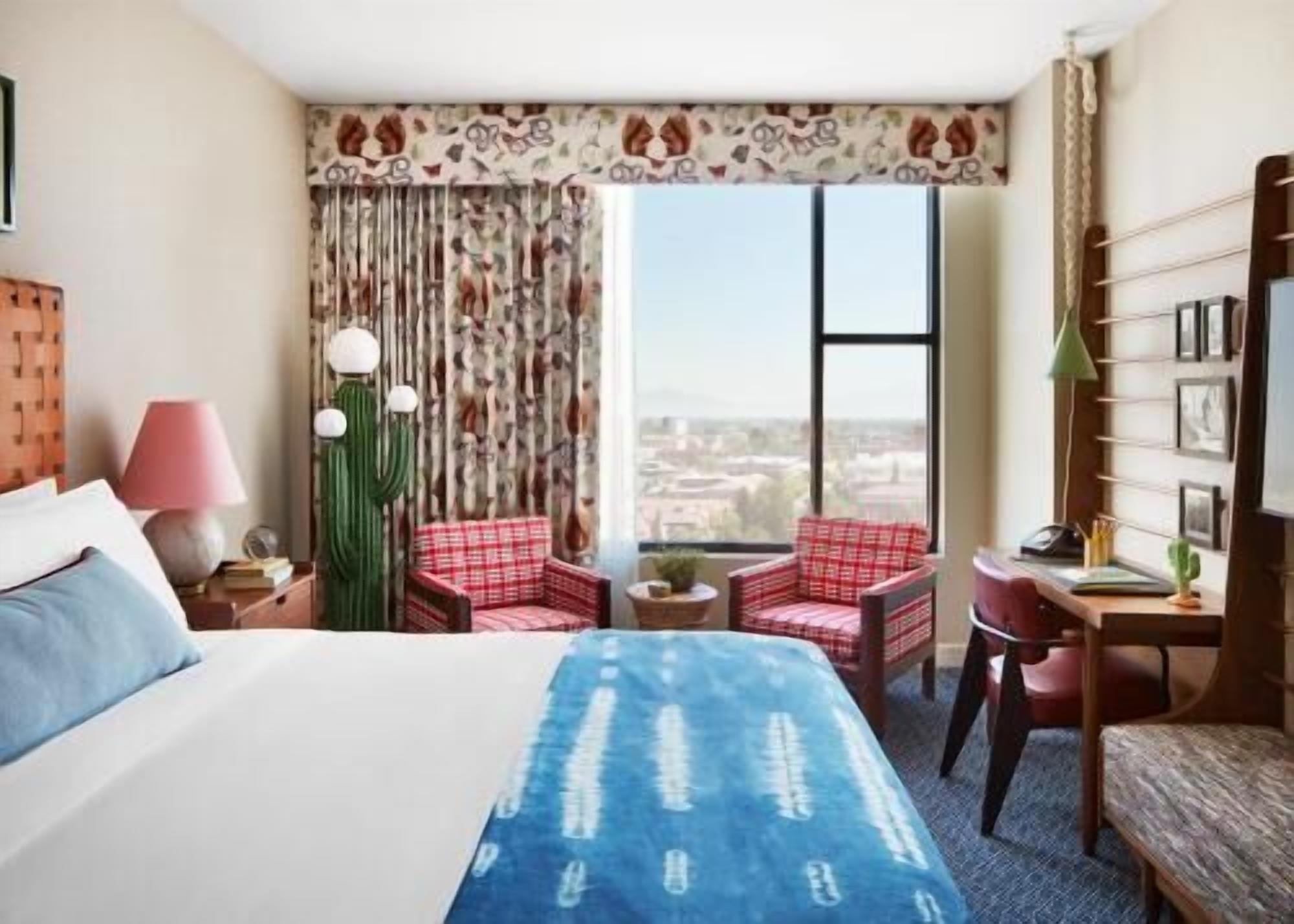In-room safe, individually decorated, individually furnished, desk