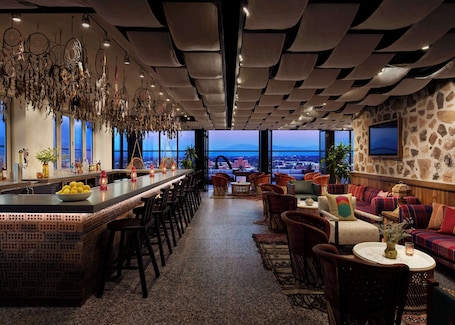 Café da manhã e almoço. Graduate by Hilton Tucson