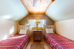 3 bedrooms, iron/ironing board, Internet, bed sheets