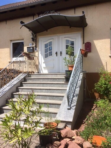 Ferienwohnung Albert, 2 Schlafzimmer, 90 Quadratmeter, E-Bike Verleih, Wallbox