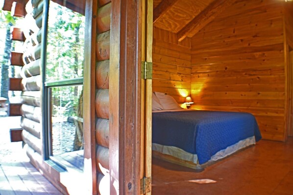 Bed sheets - Woodland Cabin on Broken Bow Lake (Broken Bow)
