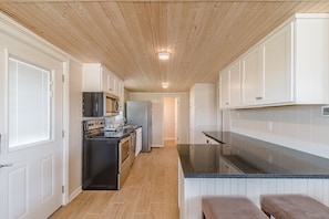 Fridge, microwave, oven, stovetop - Walk to the beach!  Pet friendly cottage/beach on Fort Morgan Peninsula. (Gulf Shores)