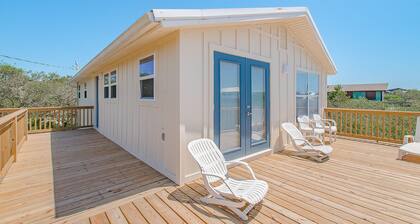 Walk to the beach! Pet friendly cottage/beach on Fort Morgan Peninsula.