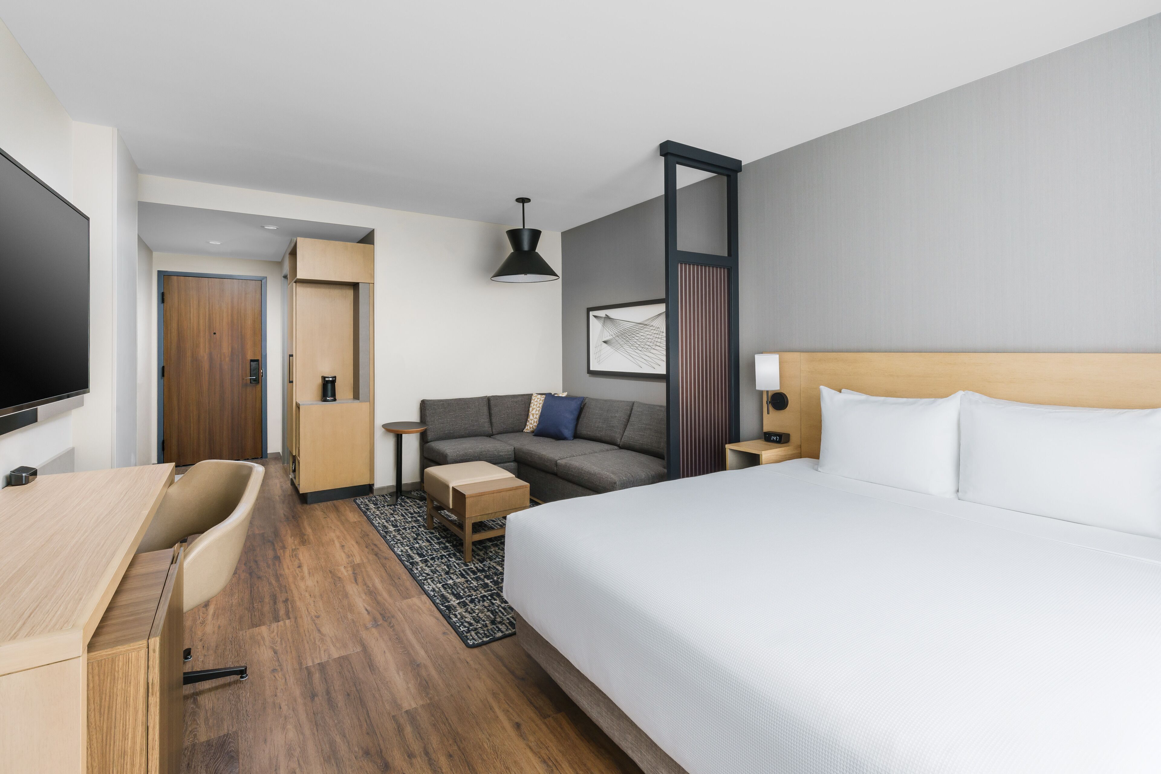 Literie de qualité supérieure, surmatelas, bureau