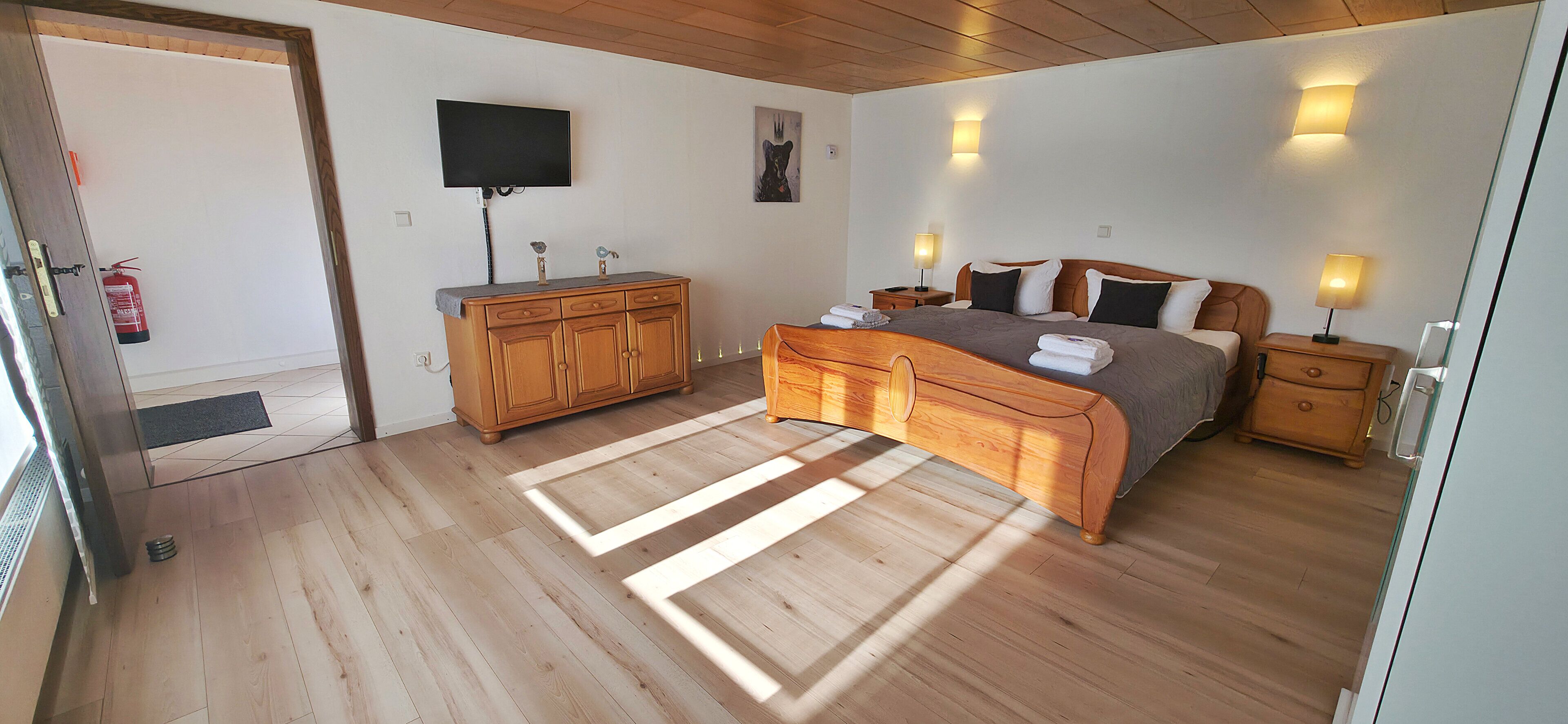 3 chambres, fer et planche à repasser, lit parapluie, Wi-Fi gratuit