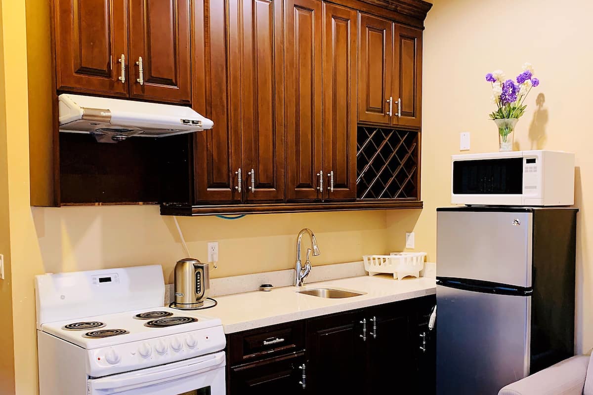 Basic Room | Living area