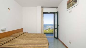 2 slaapkamers, een strijkplank/strijkijzer