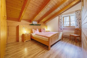 2 Schlafzimmer, Internetzugang, Bettwäsche