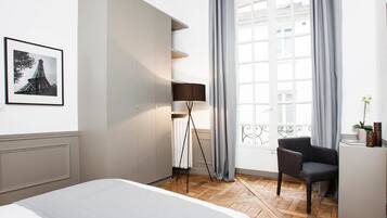 2 bedrooms, desk, iron/ironing board, free WiFi