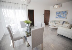 Loft | Wohnbereich | Fernseher