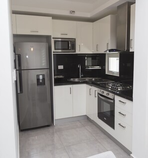 复式房 | 私人厨房 | 冰箱、微波炉、烤箱、炉灶