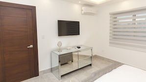 Unclassified image, 4 of 12, button - Soha suites II B06 (Santiago de los Caballeros)