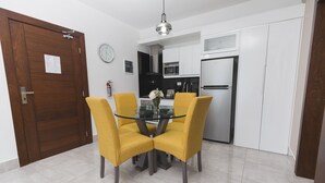 Unclassified image, 4 of 8, button - Soha suites II C05 (Santiago de los Caballeros)