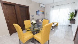Unclassified image, 3 of 8, button - Soha suites II C05 (Santiago de los Caballeros)